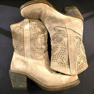 Sesto Meucci Studded Tan Heeled Ankle Boots Women's 6.5/7 Western Boho Casual